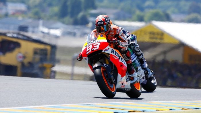 Μπορεί ο Marquez να έκανε καταστροφική εκκίνηση, αλλά λίγο τον πείραξε. Έβαλε το κεφάλι κάτω, πέρασε 9 αναβάτες, και πήρε τη νίκη.